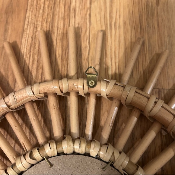 ‼️Small Rattan Circle Mirror‼️ - Picture 3 of 3